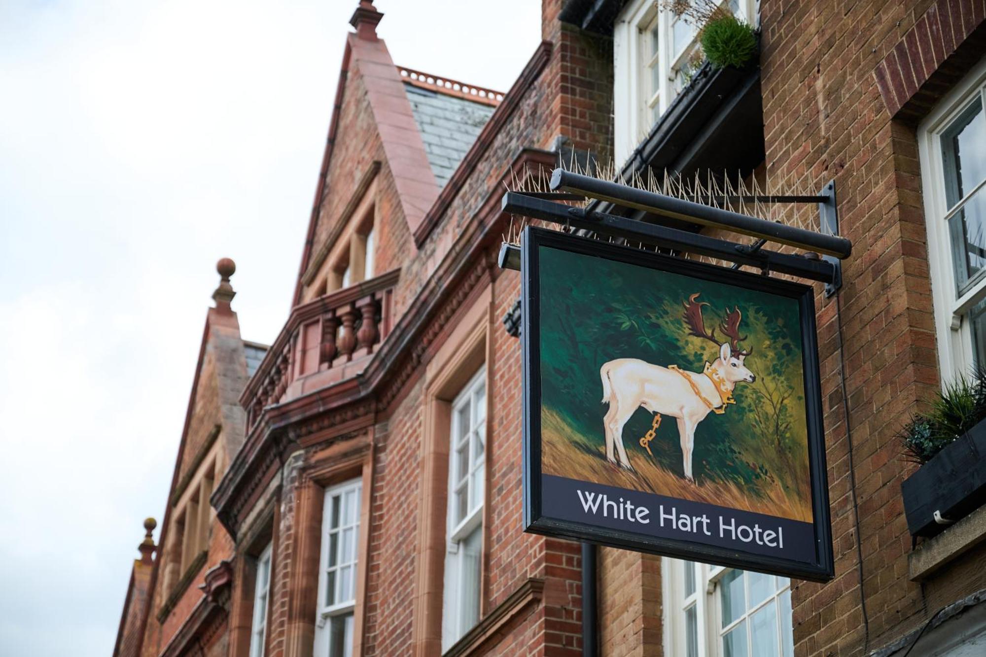 White Hart, Newmarket By Marston'S Inns Exterior photo